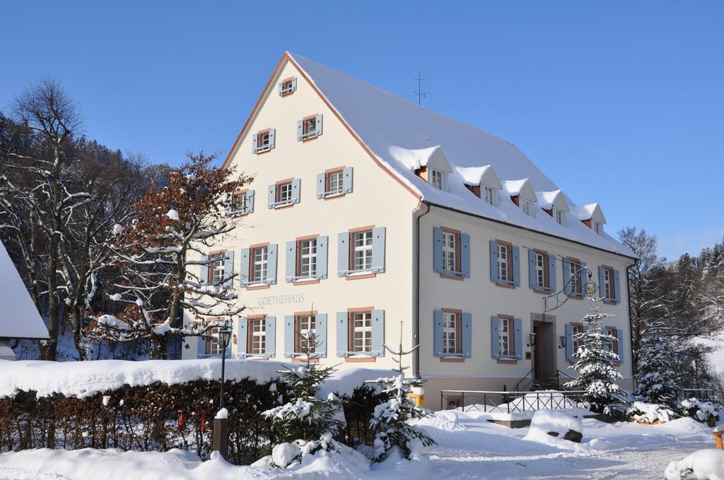 Hotel Hofgut Sternen - Wohnen In Kunst Und Kultur Брайтнау Экстерьер фото
